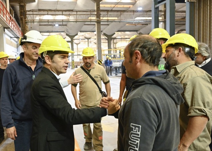 Kicillof se reunió con productores, comerciantes y representantes gremiales en Olavarría