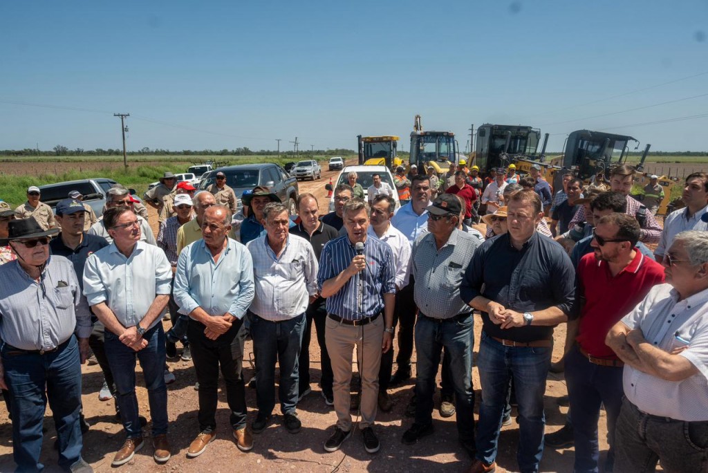 Chaco: Zdero reactivó la pavimentación de la Ruta Provincial N°6 
