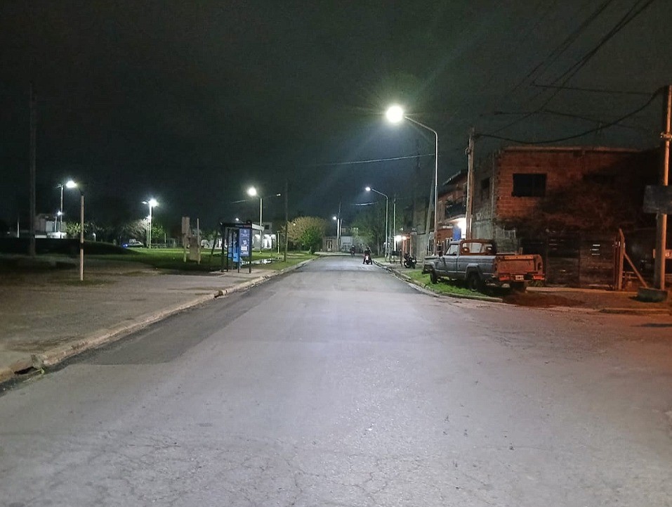 Pte. Perón: Avanza la modernización del alumbrado público en distintos puntos del distrito 