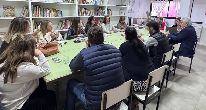 Gral. Villegas: Autoridades educativas y municipales se reunieron para buscar soluciones a problemas edilicios en las escuelas del distrito