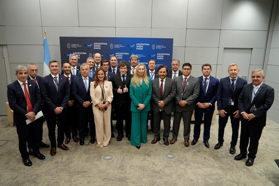 Entre R&iacute;os: Frigerio busca en Par&iacute;s inversiones para ampliar la producci&oacute;n y generar empleo en la Provincia