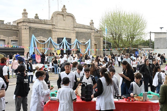 Chivilcoy: Se realiz&oacute; una nueva edici&oacute;n de la Feria del Libro Rural en Moquehu&aacute;