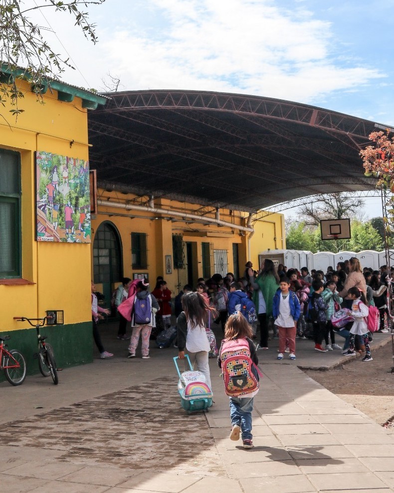 Luj&aacute;n: El Municipio avanza con refacciones en la Escuela Primaria N&ordm; 23 de Olivera