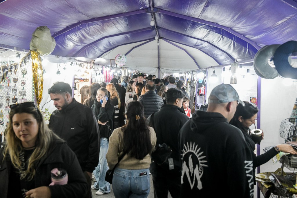 Paran&aacute; (ER): La Costanera fue escenario de una exitosa Feria por el D&iacute;a de la Madre