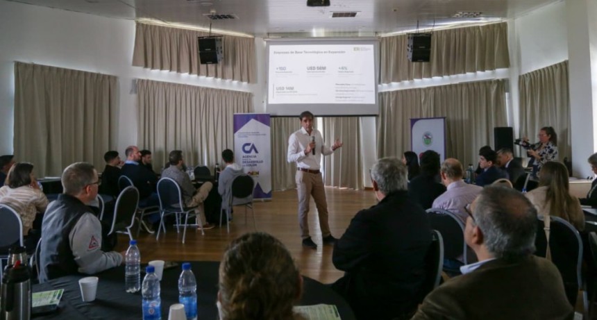 Col&oacute;n (ER): INNOVA LAB reuni&oacute; a empresas, tecnolog&iacute;a y sector p&uacute;blico para avanzar en la transformaci&oacute;n productiva