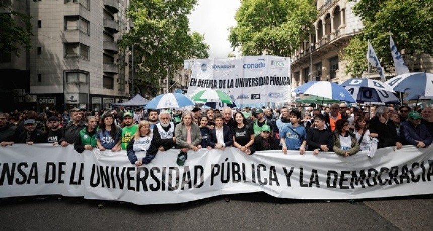 Kicillof particip&oacute; de la 5&deg; Marcha Federal Universitaria