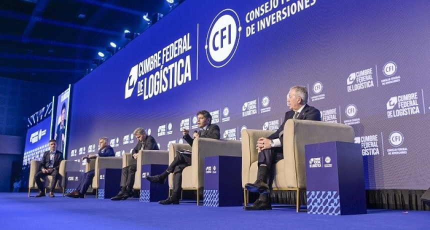 Kicillof particip&oacute; de la apertura de la 2&deg; Cumbre Federal de Log&iacute;stica