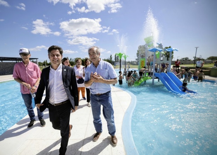 Kicillof inauguró piscinas infantiles en el Complejo Termal de Tapalqué