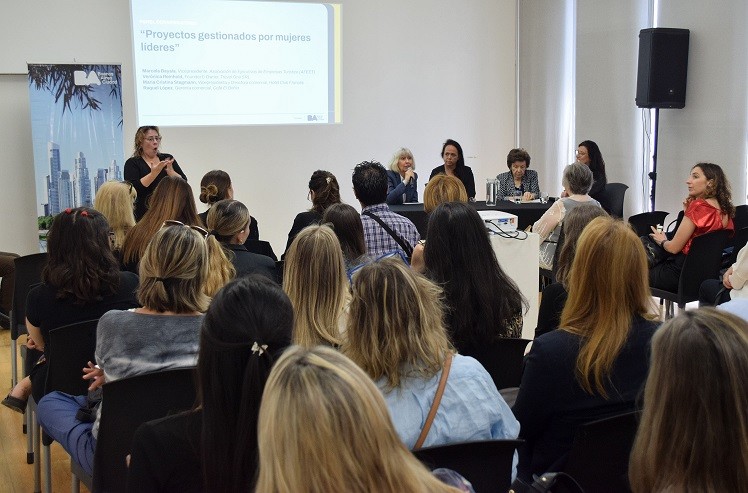 La Ciudad de Buenos Aires realizó una jornada dedicada a las mujeres del turismo