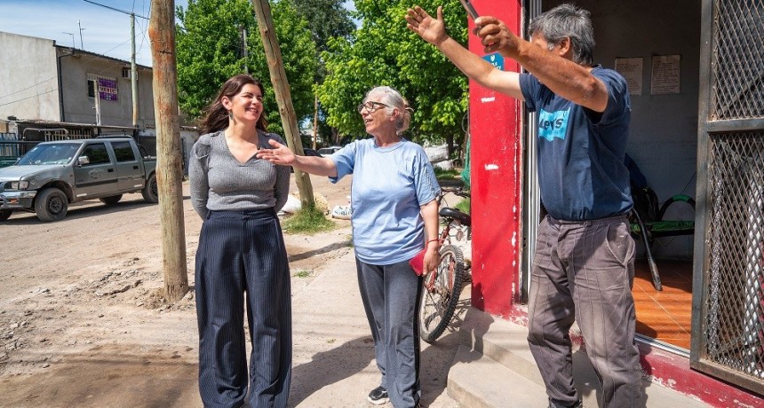 Moreno: Fernández supervisó el final de obra de la calle Larralde en La Reja 