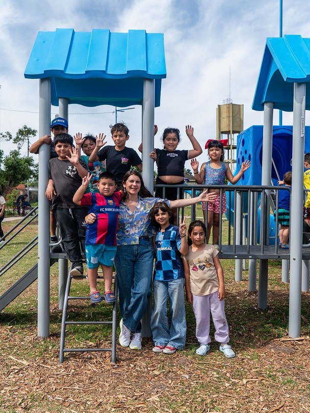 Moreno: Fernández inauguró una Plaza en el barrio San Carlos de Trujui