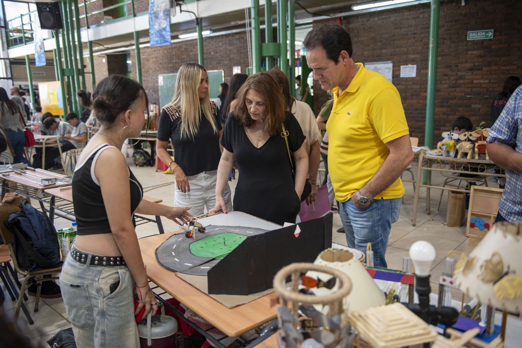 Campana: El Municipio y el HCD acompañaron la ExpoTécnica 2025 de la Escuela Luciano Reyes