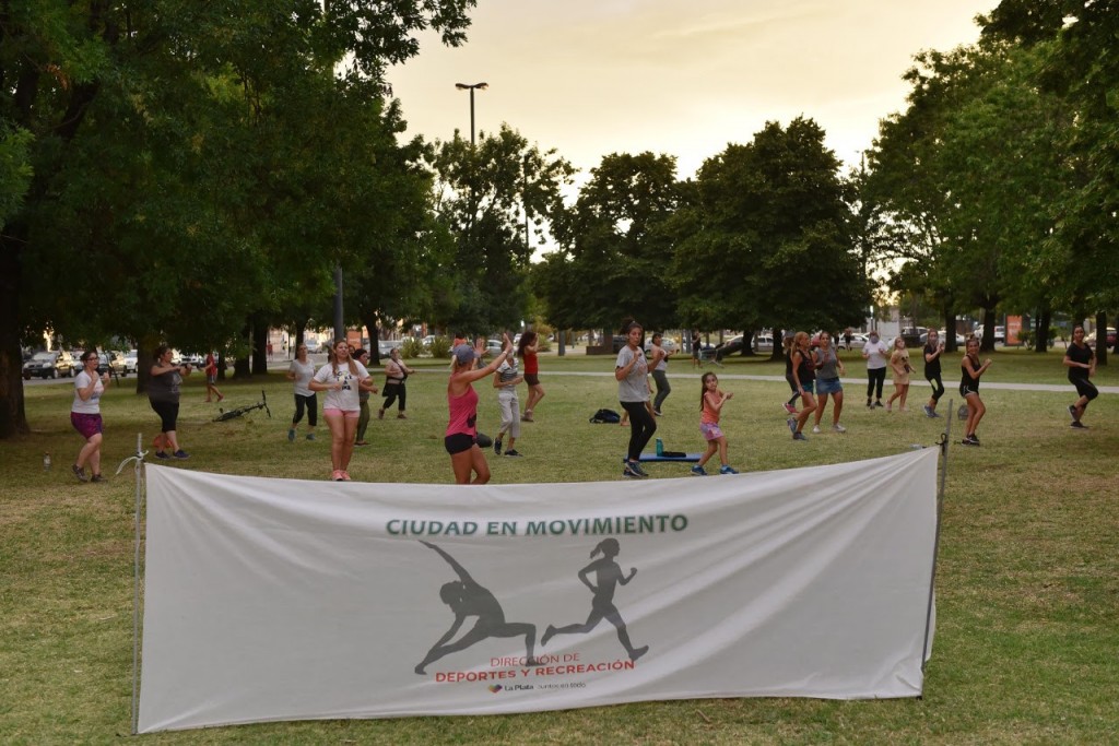 La Plata: El Municipio lanza programas gratuitos de actividades físicas y deportivas para el verano