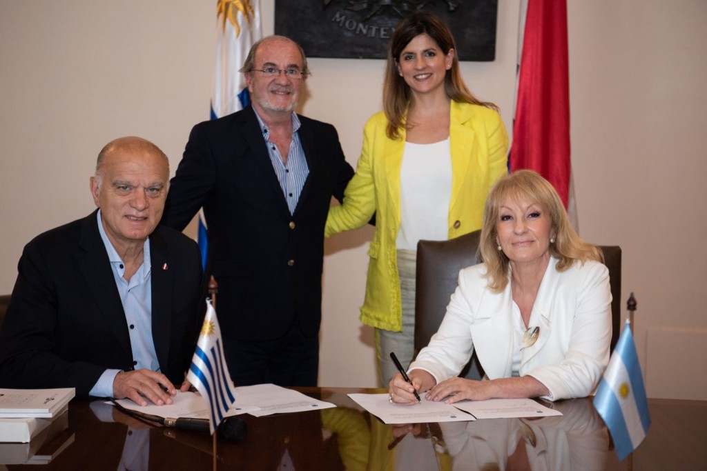 Lanús: Grindetti firmó un convenio marco con la alcaldesa de Montevideo 