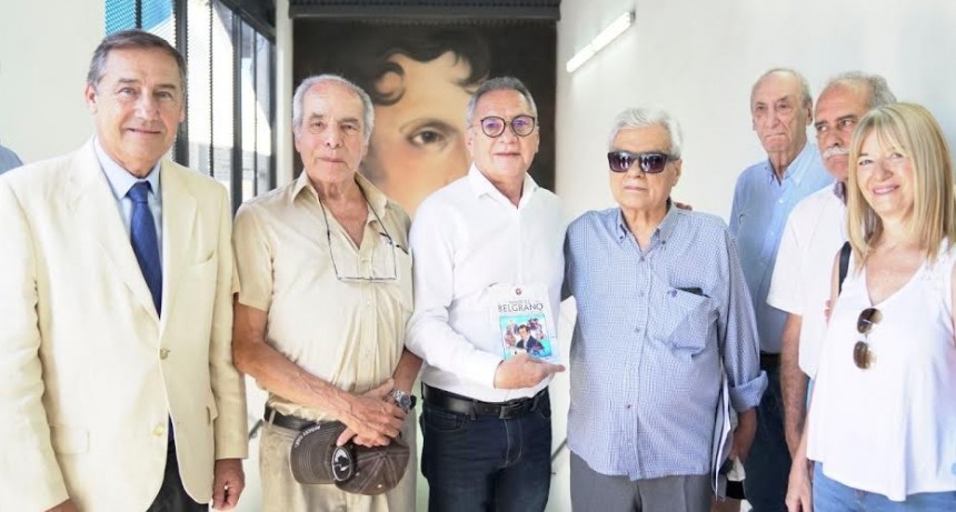 Ituzaingó: Descalzo inauguró murales de San Martín y Belgrano en el túnel de la estación  