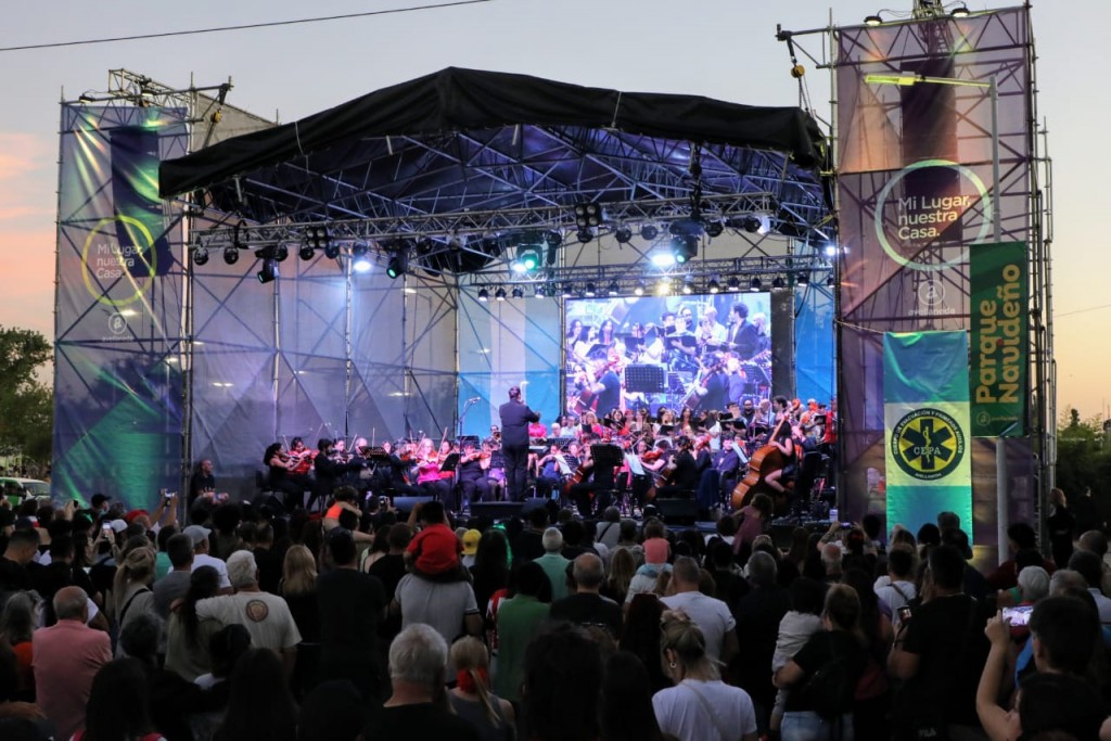 Avellaneda: Se realizó un tributo a los reyes del rock nacional en el Parque La Estación