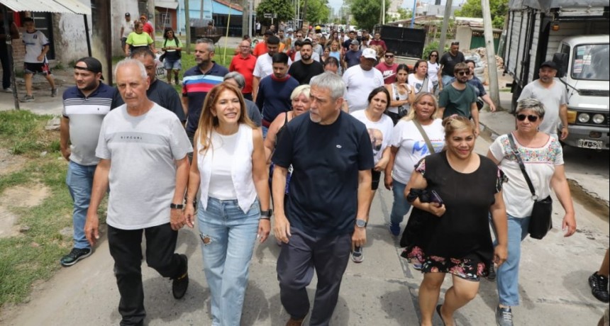 Avellaneda: Ferraresi inauguró las mejoras realizadas en el complejo habitacional de Villa Corina