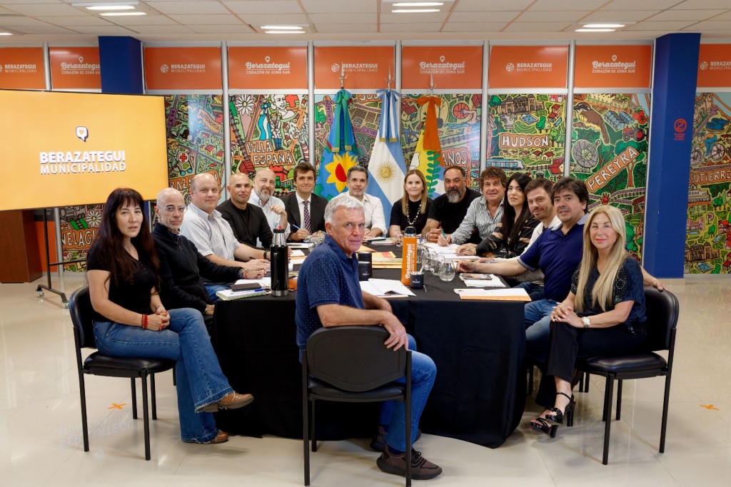 Berazategui: Carlos Balor mantuvo una reunión de trabajo con el Gabinete municipal