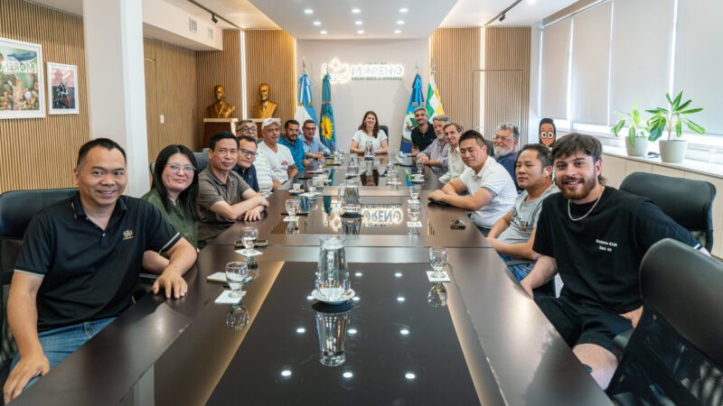 Moreno: Mariel Fernández se reunió con comerciantes locales que se sumaron al Programa “Compre Barato”