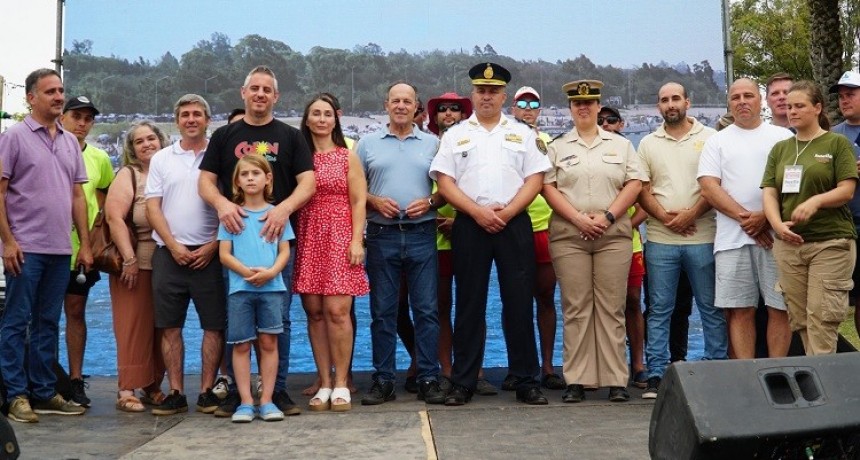 Colón (ER): Walser inauguró la temporada de verano 25/26 con un gran evento