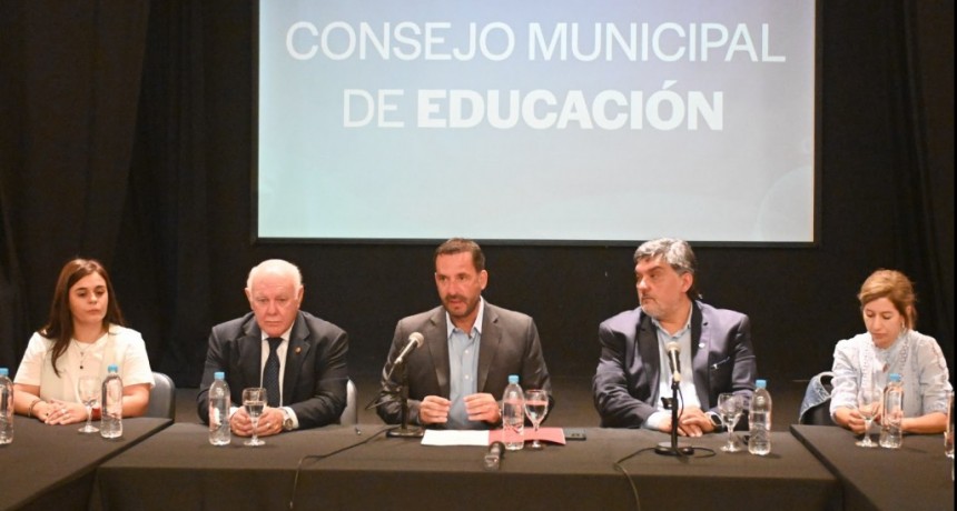 Escobar: Comenzó el Consejo Municipal de Educación del distrito  